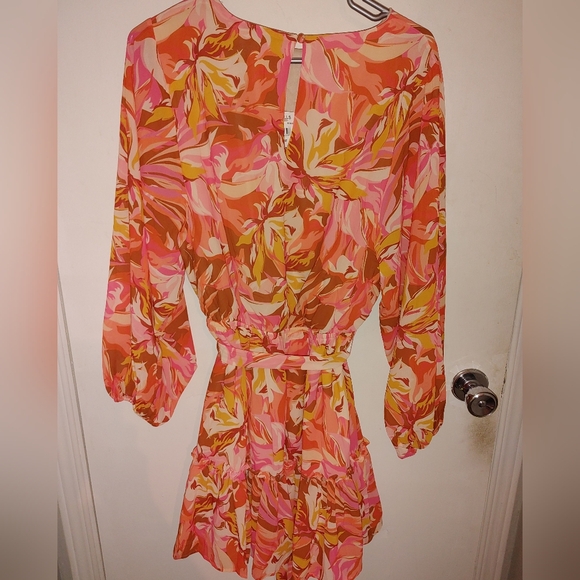 Flying Tomato Ruffle Bottom Dress Sz.L NWT - Picture 8 of 9